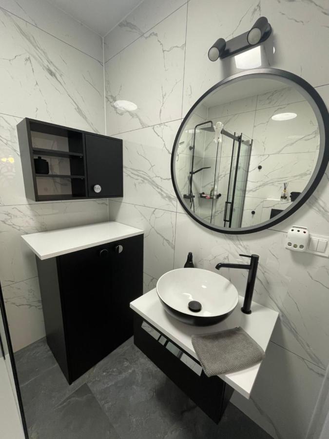 Stone Hill Spa By Clima Apartment 斯克拉斯卡波伦巴 外观 照片