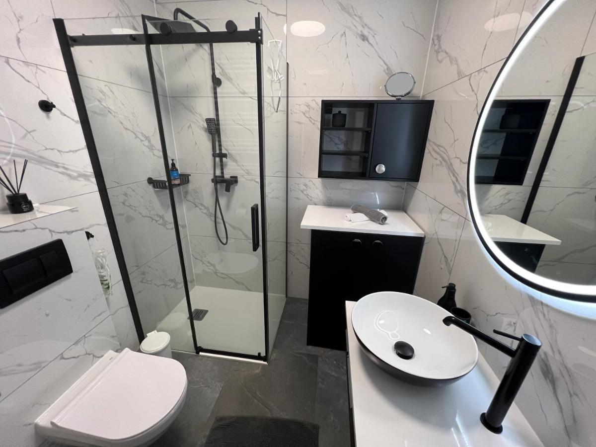 Stone Hill Spa By Clima Apartment 斯克拉斯卡波伦巴 外观 照片
